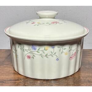 Vintage Johnson Brothers SUMMER CHINTZ La Carte 2.25 Qt Covered Casserole Dish